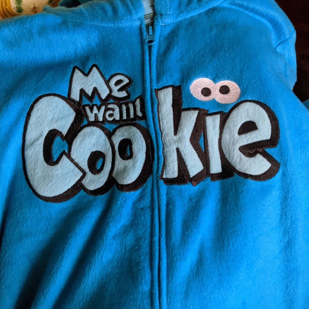 Sesame Street NWOT Cookie Monster Fleece Pajamas